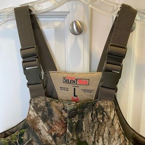 RedHead Silent Hide youth L camp hunting bibs.